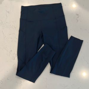 Lululemon Speed Tight 7/8 pant. Navy. Size 6.